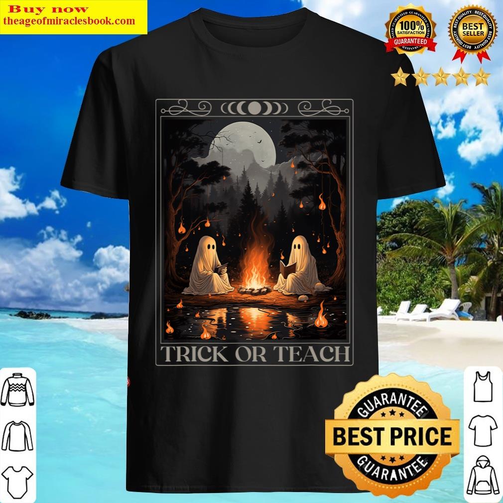 Trick Or Teach Ghost Books Reading Tarot Teachers Halloween T-shirt
