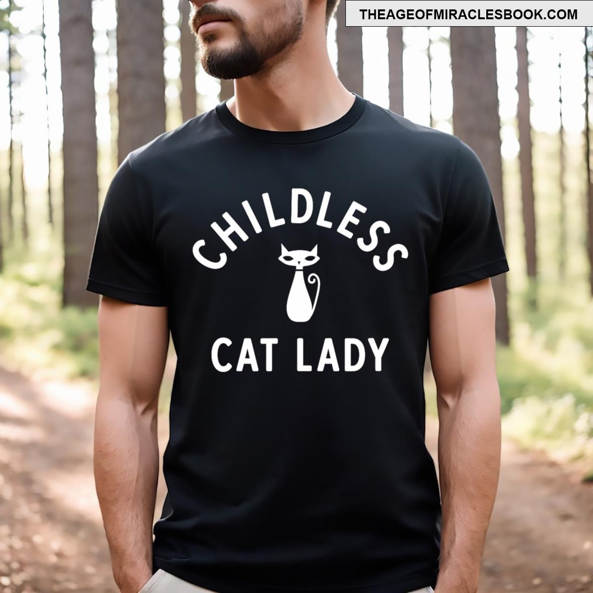 Childless Cat Lady Design With Cute Retro Cat Illustration T-shirt