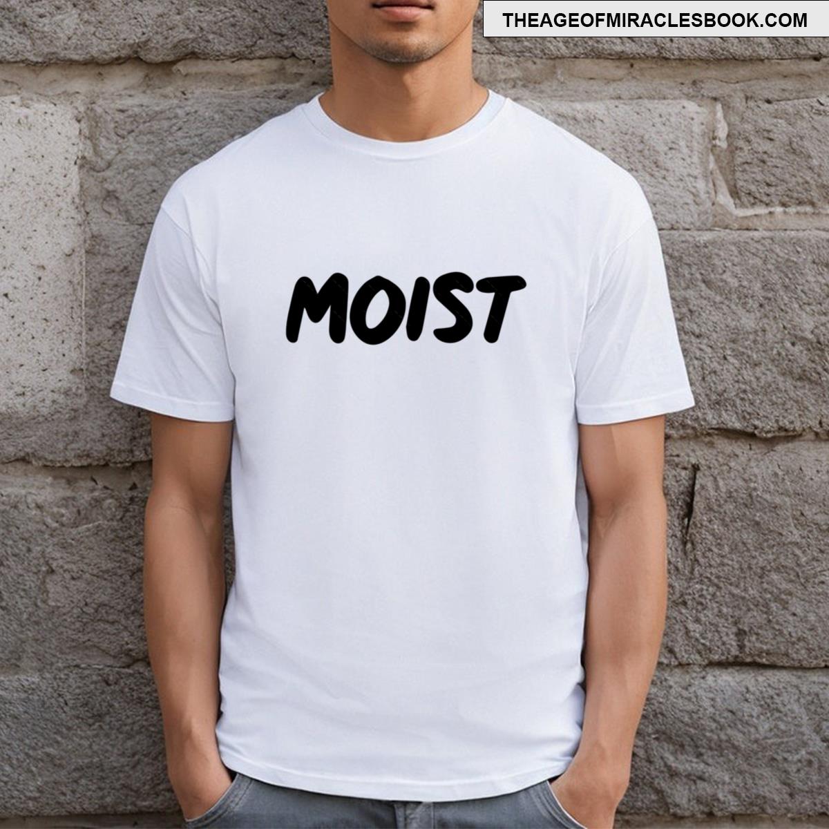 Moist Merch Moist Logo Essential T-shirt