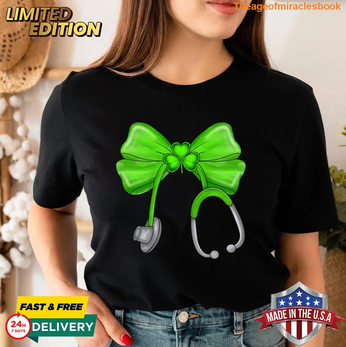 St Patricks Day Shamrock Coquette Bow Nurse Scrub Top T-shirt Tank Top