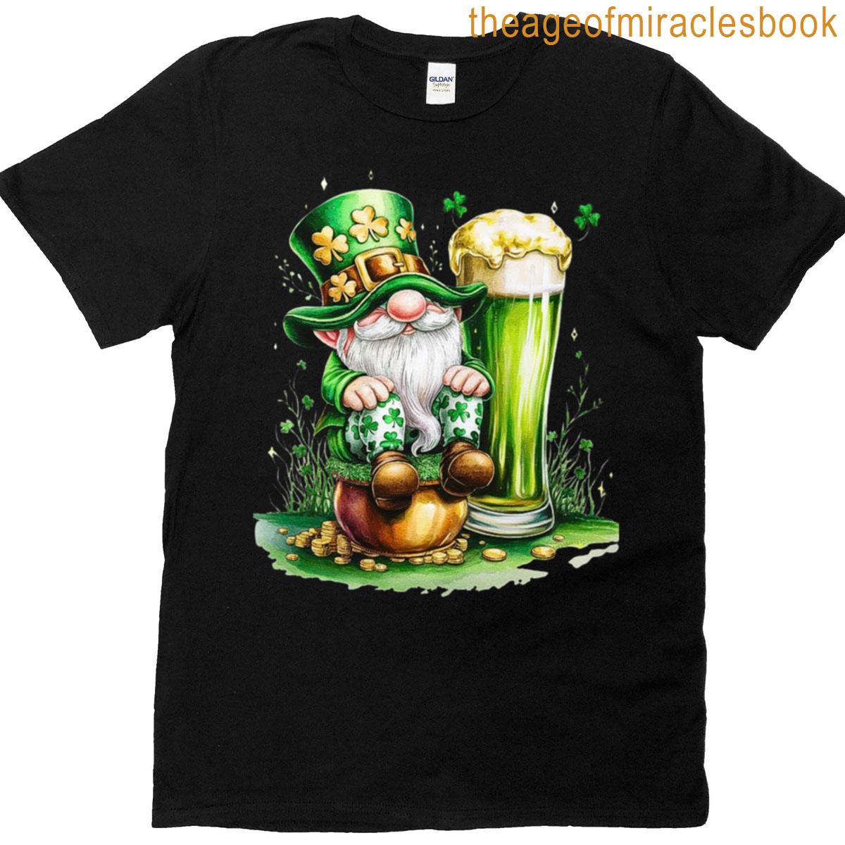 Leprechaun Sitting On Gold Pot With Green Beer For St Patrick’s Day T-shirt