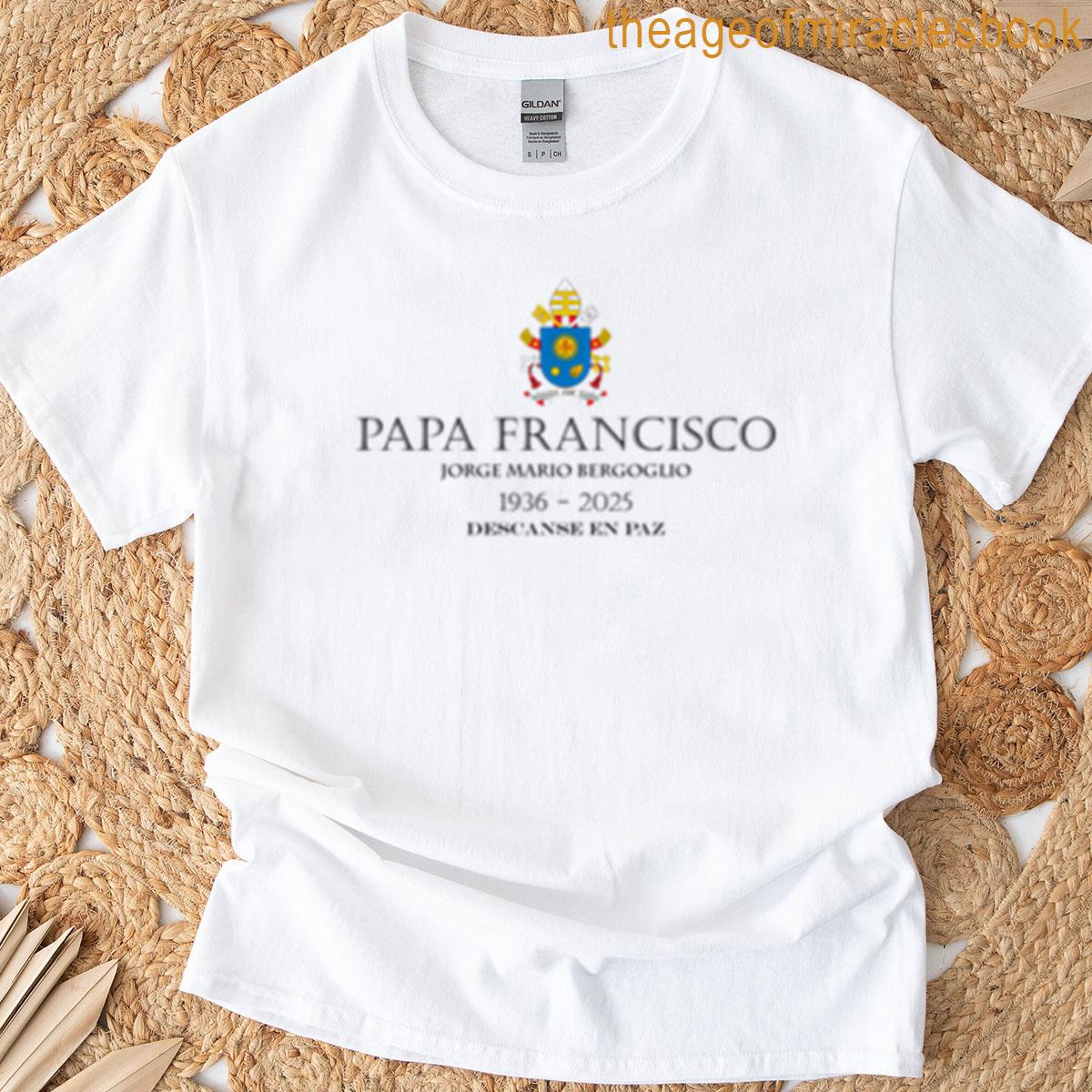 Respectful Pope Francis Tribute 2025 Memorial Art For All Ages Vatican Catholic Design T-shirt