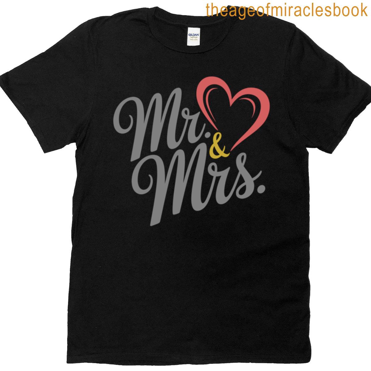 Mr Mrs With Decorative Heart Illustration T-shirt