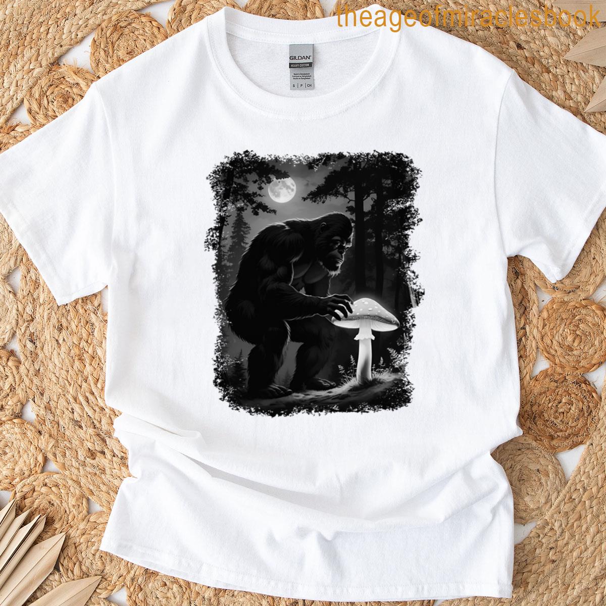 Bigfoot With Morel Mushroom Sasquatch Adventure Fungi Lover T-shirt