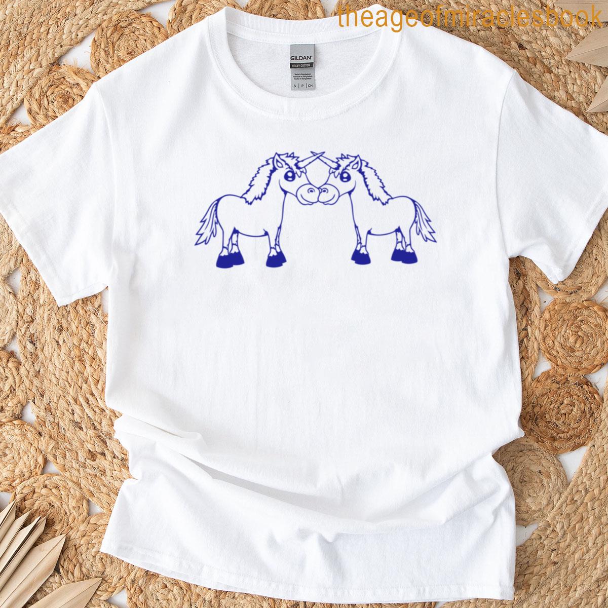 2 Unicorn Best Friends Love Couple Two Romantic Kissing T-shirt