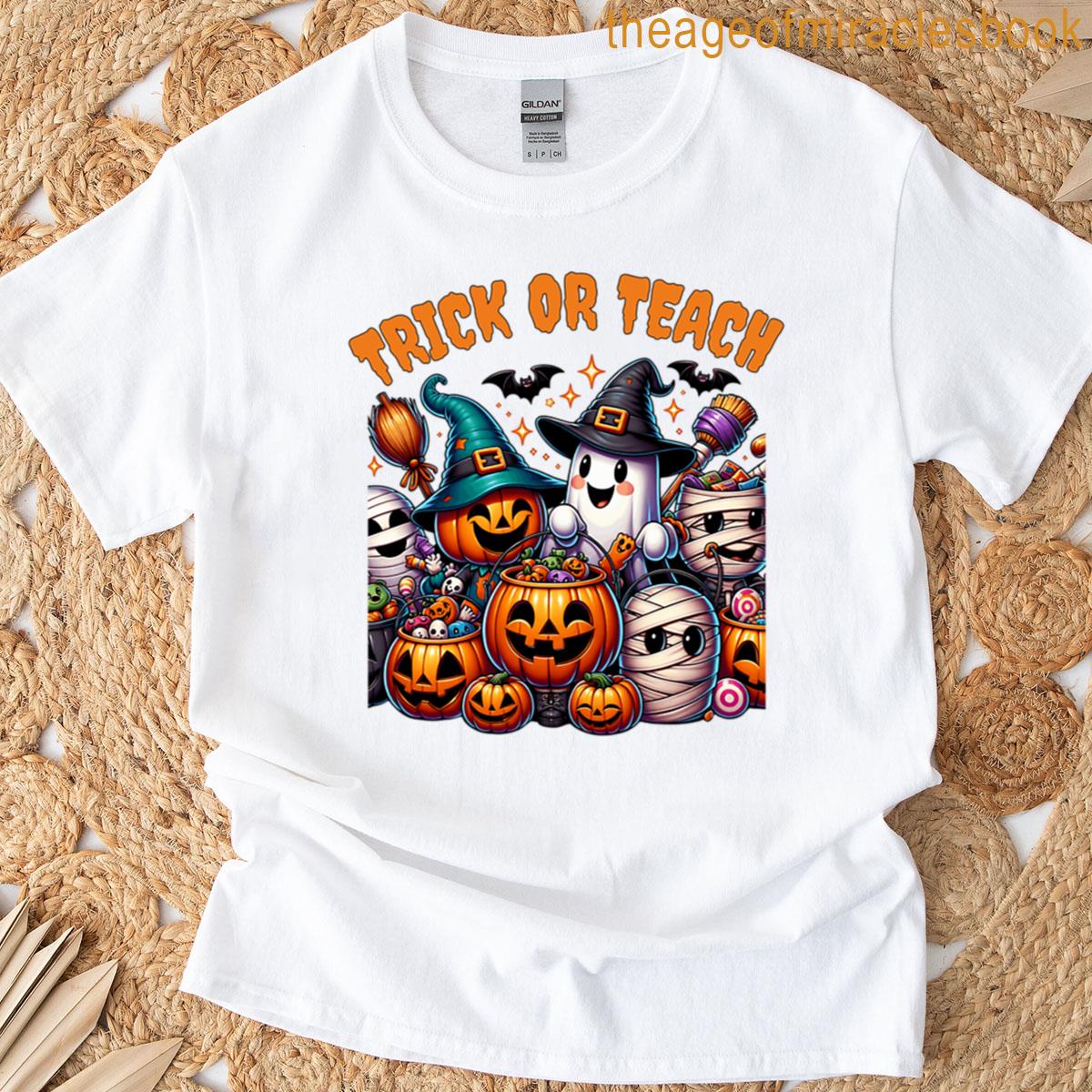 Trick Or Teach Halloween Teacher Cute Ghost Pumpkin Design T-shirt