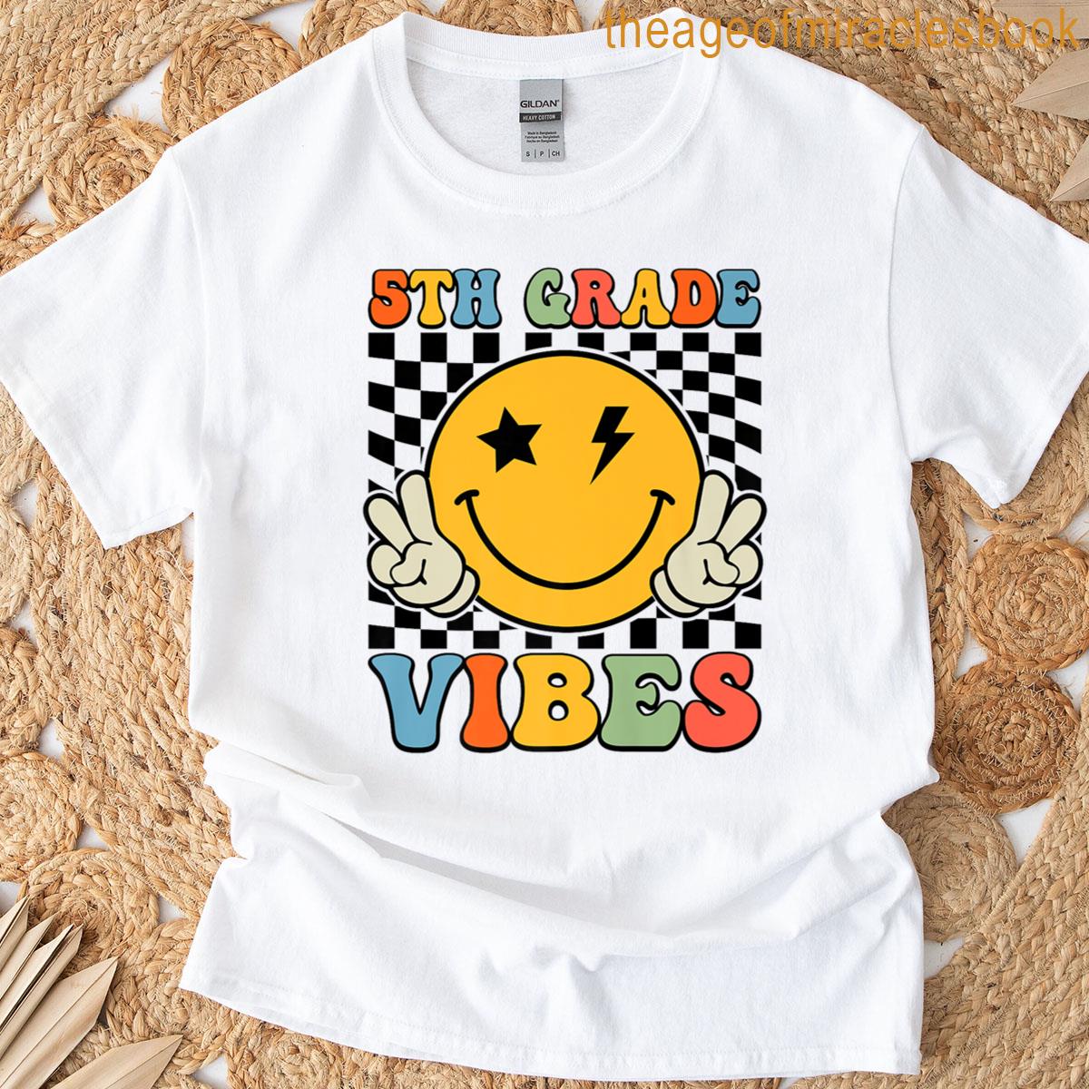 5th Grade Vibes Retro Groovy Back To School Fifth Grade Premium T-shirt