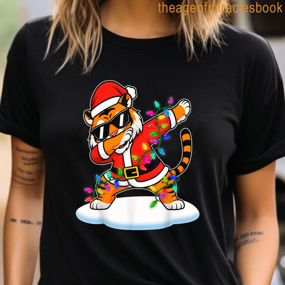 Christmas Tiger Dabbing Lights Santa Xmas For Men Women T-shirt