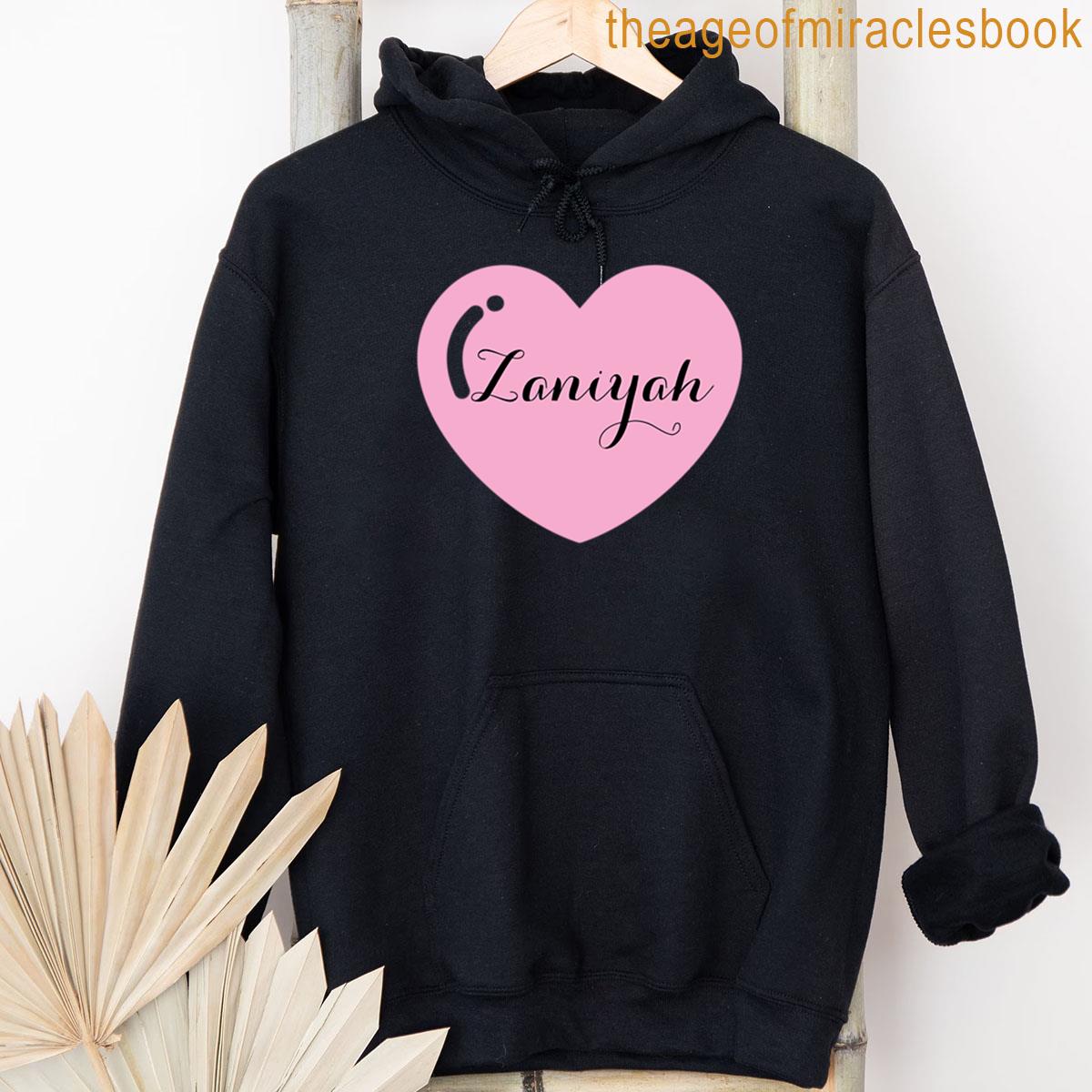 Alternative view of Zaniyah Name With Pink Heart T-shirt