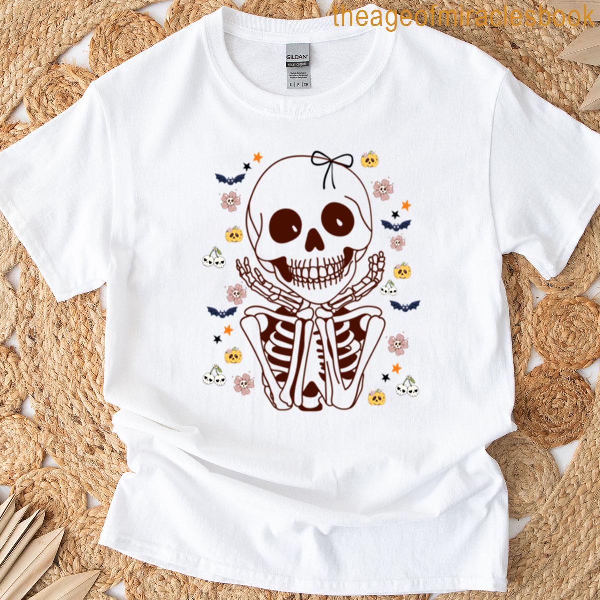 Simple Ghost Halloween Minimal Design T-shirt