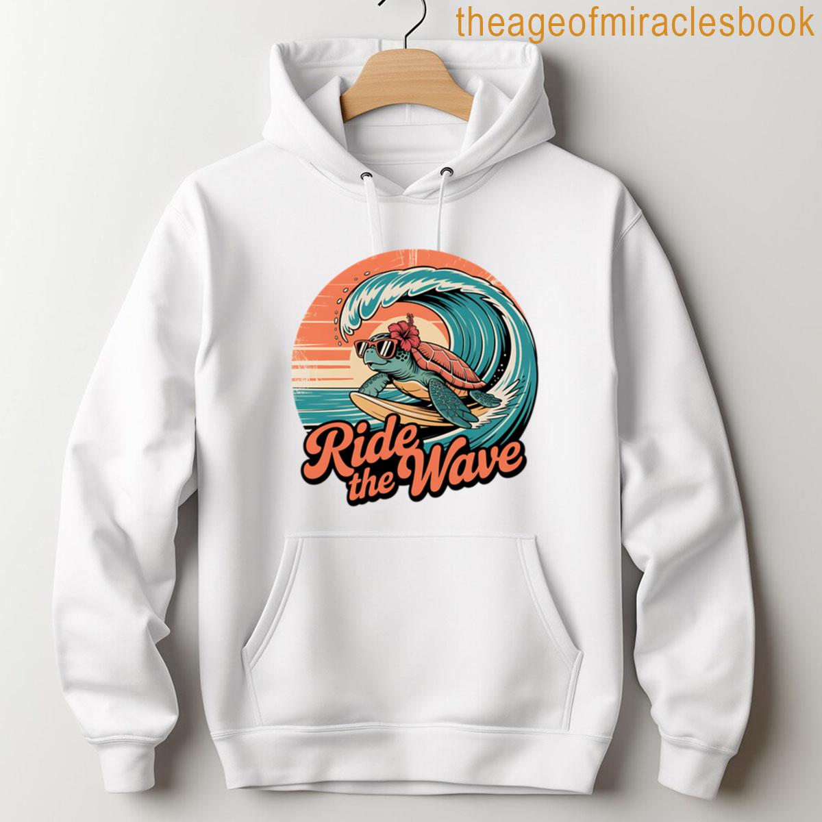 Alternative view of Vintage Turtle Pro Surfer Poster T-shirt