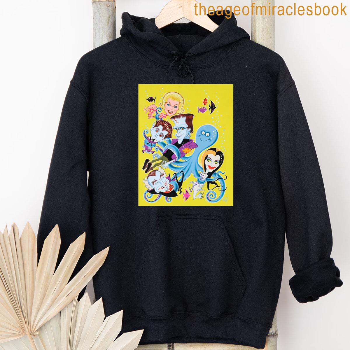 Alternative view of A Spooky Family All At Sea T-shirt