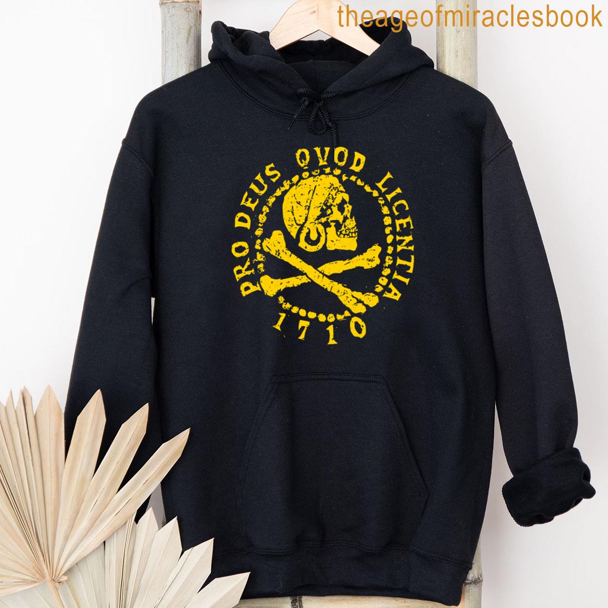 Alternative view of 1710 Uncharted Character Gift For Fans Gamer T-shirt