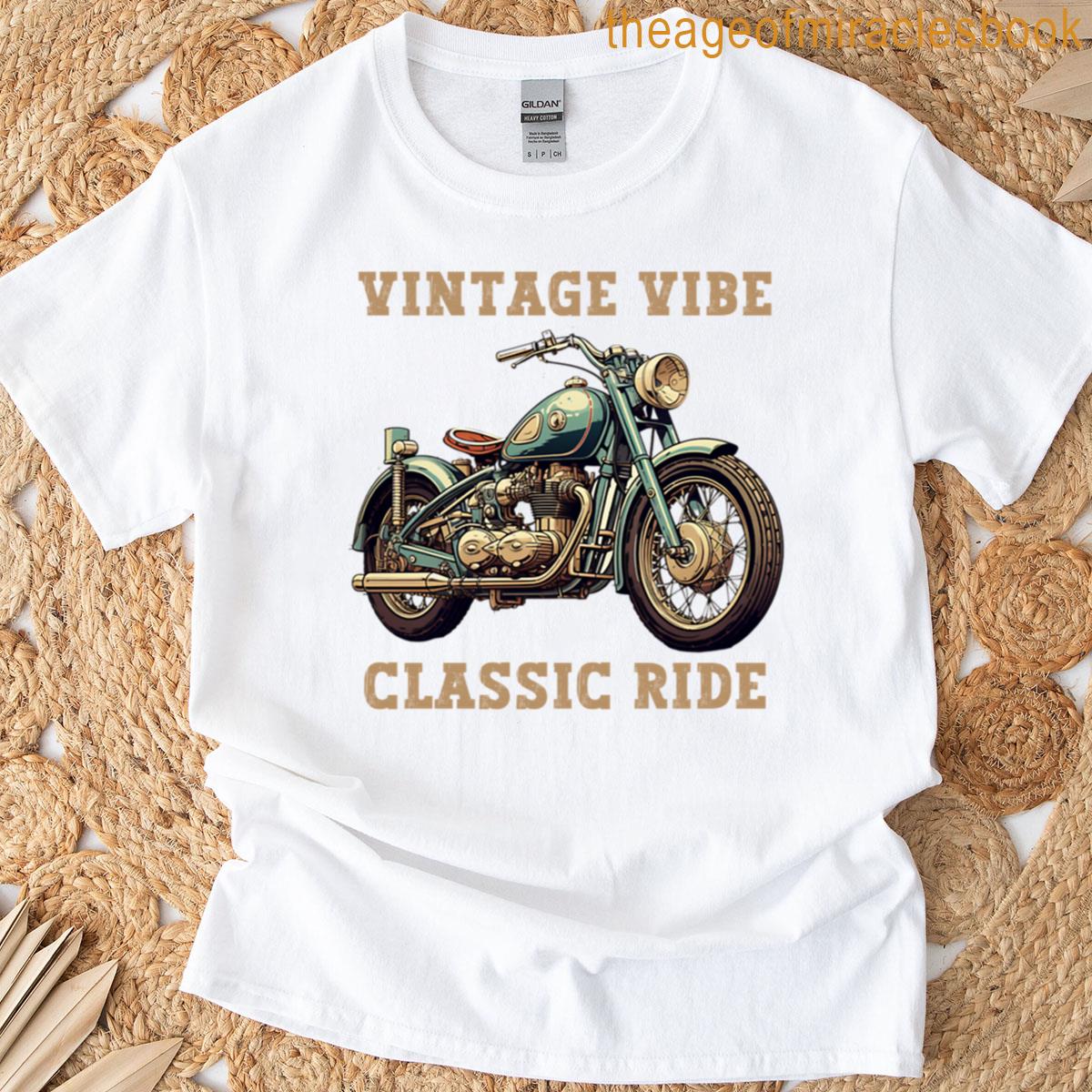 A Vintage Motorcycle Illustration – Vintage Vibe Ride T-shirt