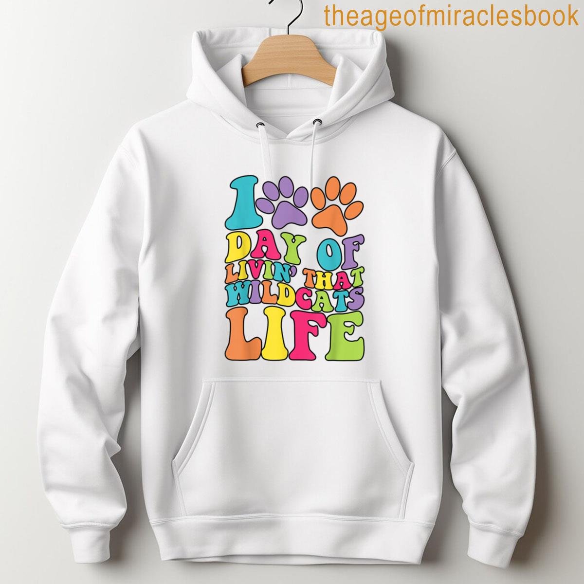 Alternative view of 100 Day Of Livin' That Wildcats Life 100th Day Of School T-shirt