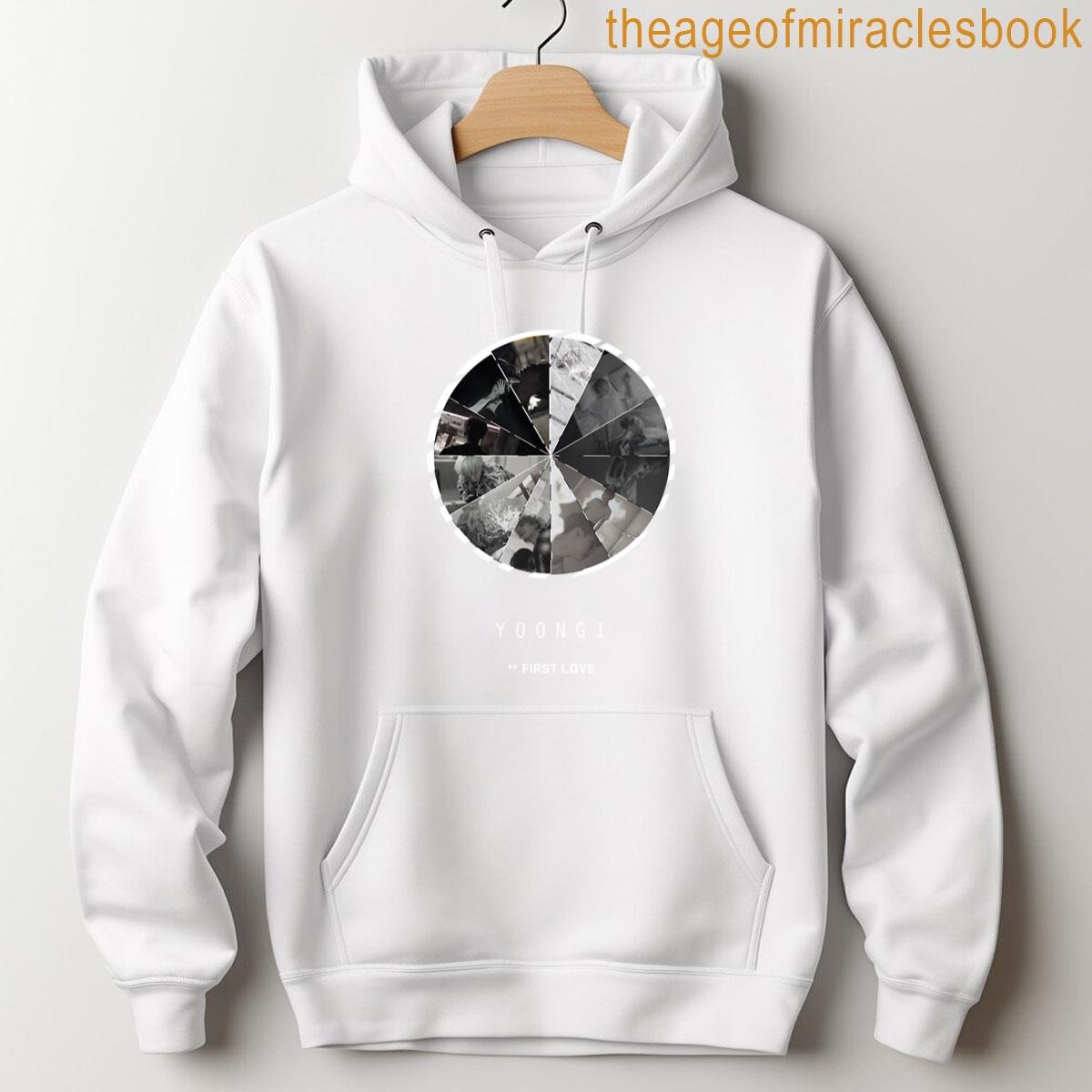 Alternative view of 4 First Love Oversized T-shirt
