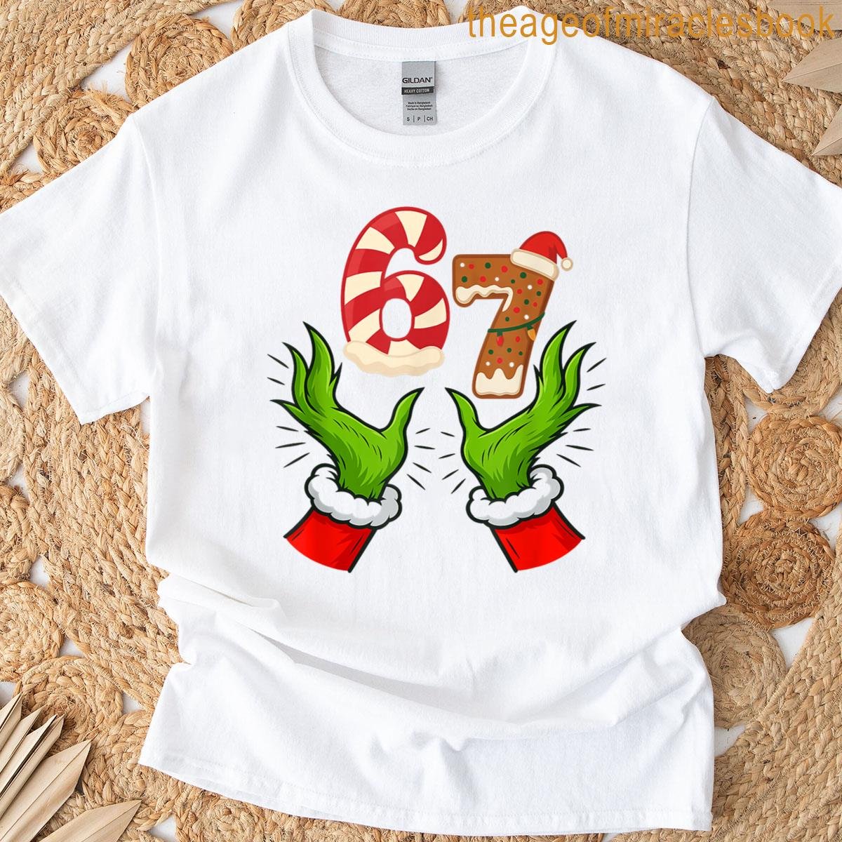 6 7 Six Seven Hand Meme Christmas Gen Z Alpha Xmas T-shirt