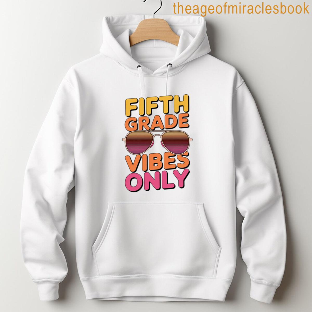 Alternative view of 5th Grade Vibes Son Back To School Daughter Kids Gift T-shirt