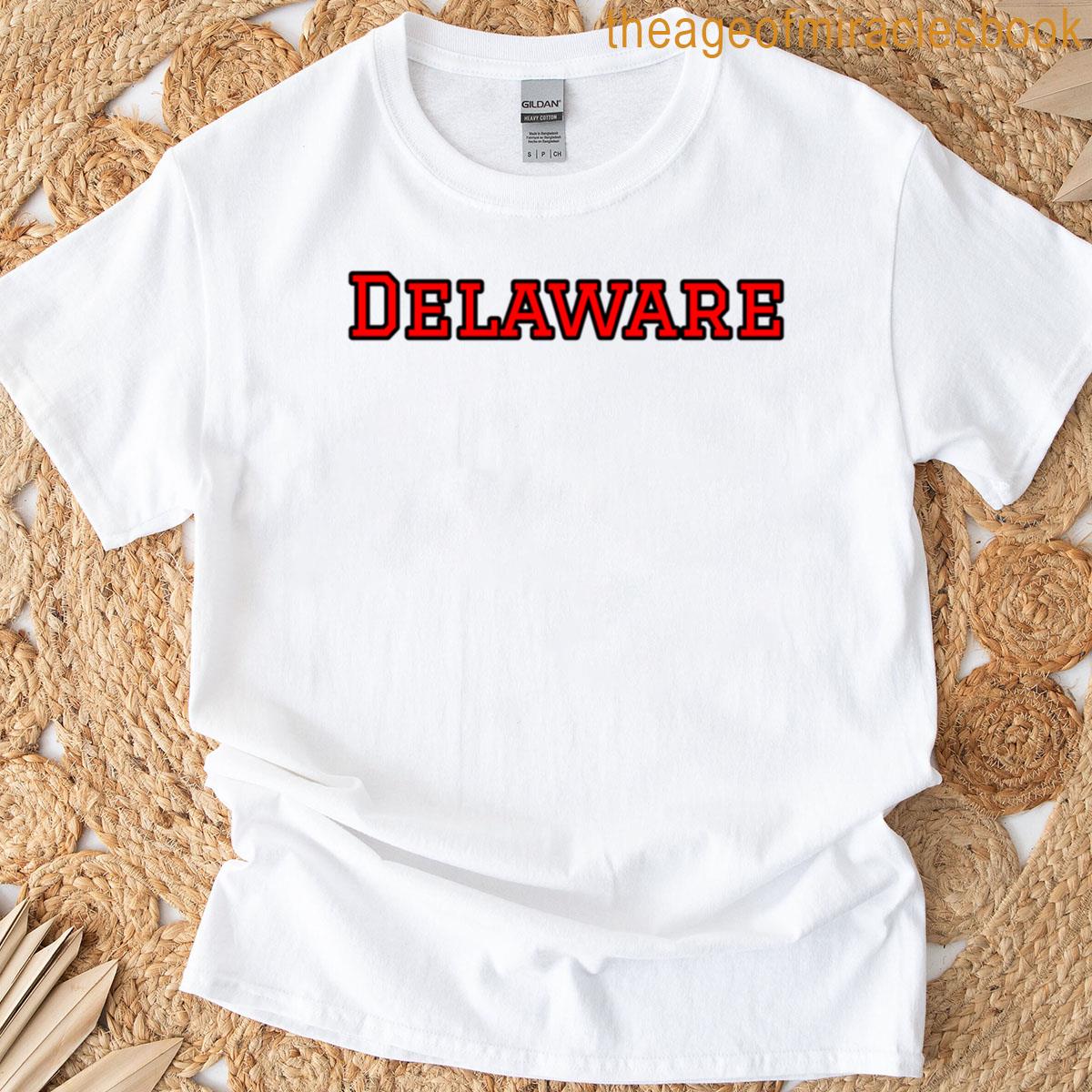 Delaware Typography First State Pride Design T-shirt