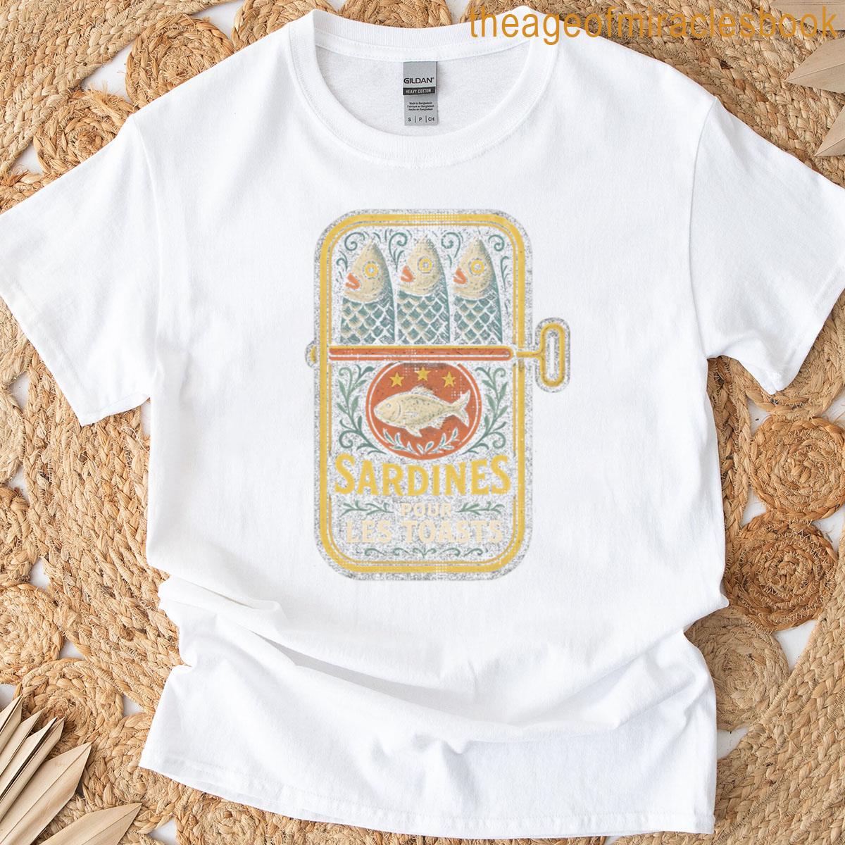 Vintage Sardines Queen Tinned Fish Lover Sardine Fishing Fisherman Dad Tee Tees Funny Meme T-shirt