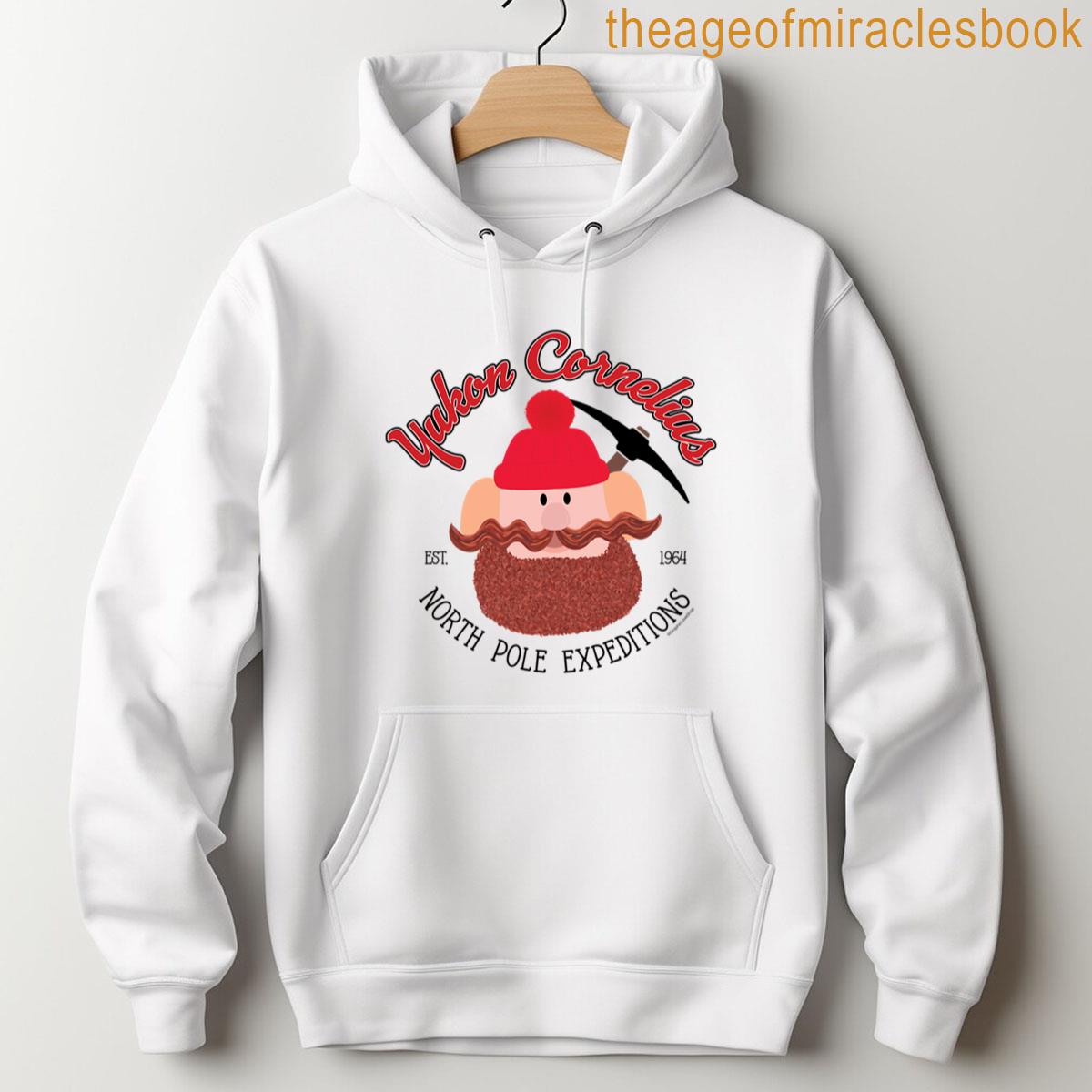Alternative view of Yukon Cornelius North Pole Expeditions Christmas Graphicloveshop Oversized T-shirt