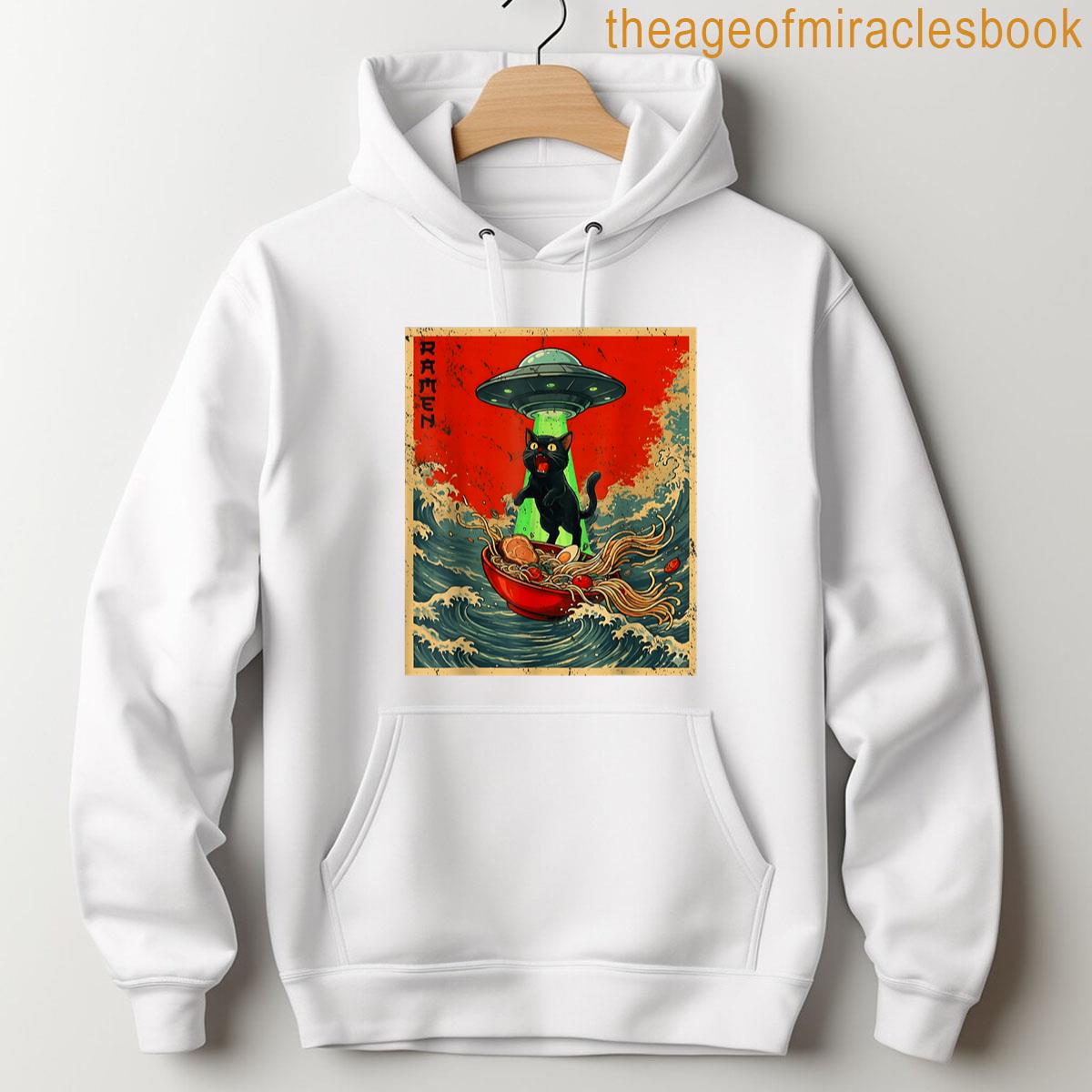 Alternative view of Vintage Japanese Cat Alien Ramen Dad Ufo Funny Cats Graphics T-shirt